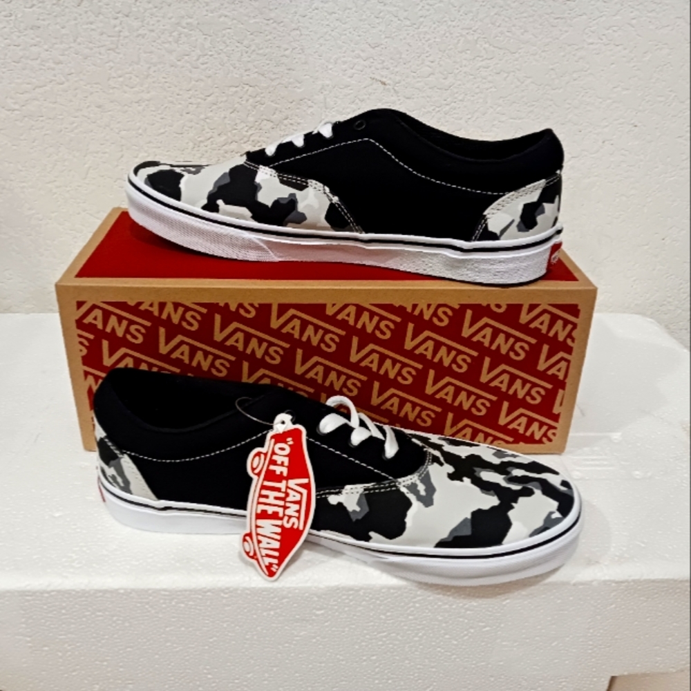 Vans - Picture 2 of 4
